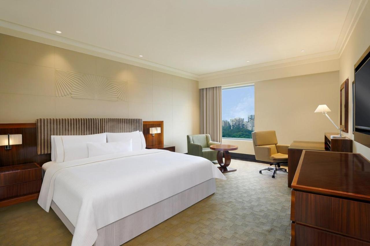 เดอะ เวสทิน ปูเน โกเรคาออน พาร์ค Hotel ปูเน่ ภายนอก รูปภาพ
