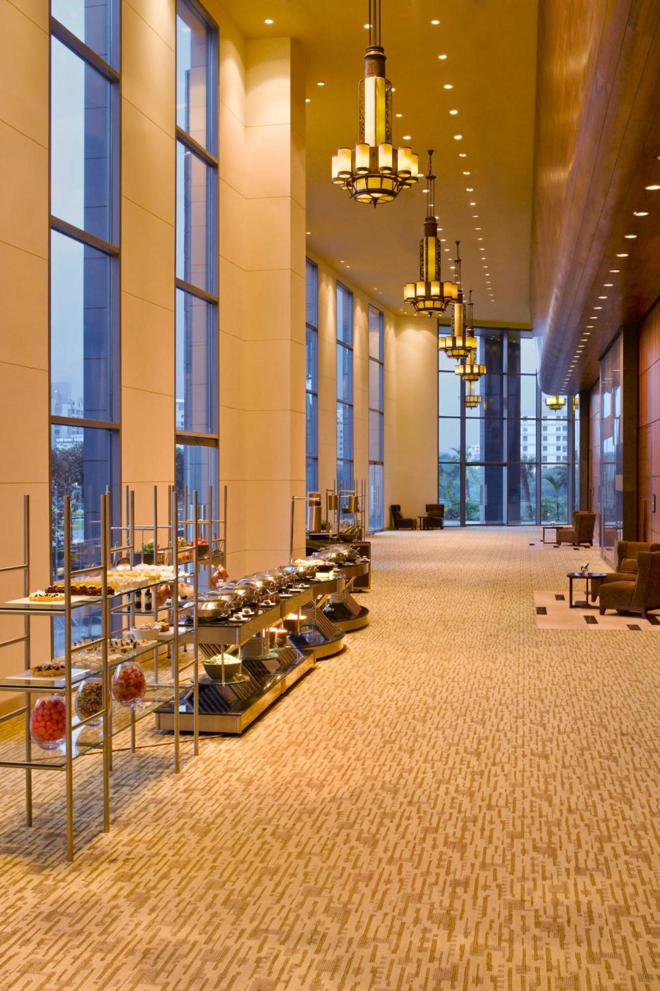 เดอะ เวสทิน ปูเน โกเรคาออน พาร์ค Hotel ปูเน่ ภายนอก รูปภาพ